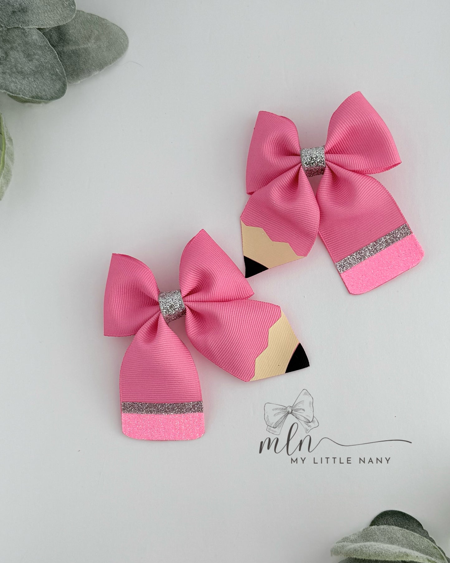 Pencil Piggie Bows