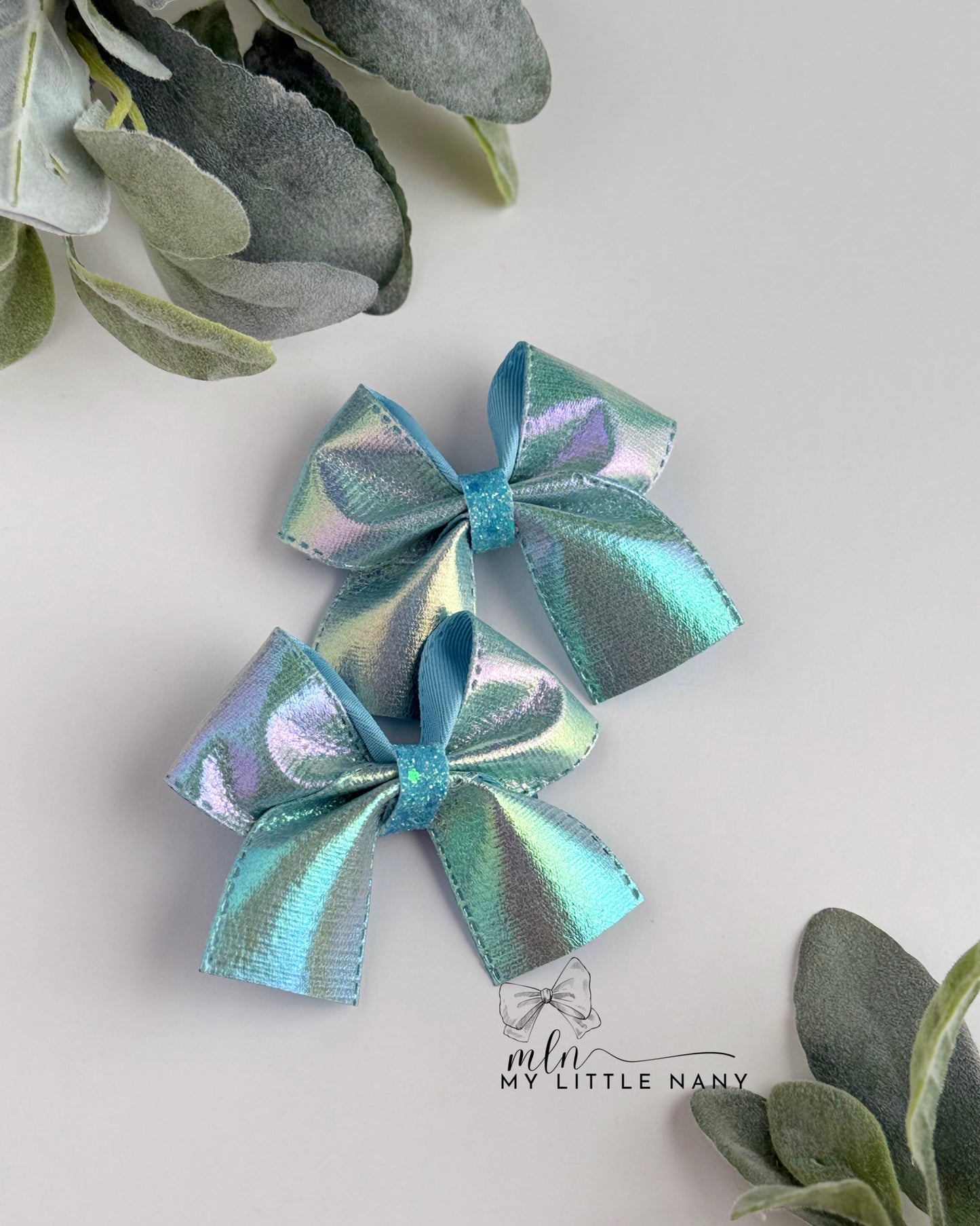 Translucent Piggie Bows