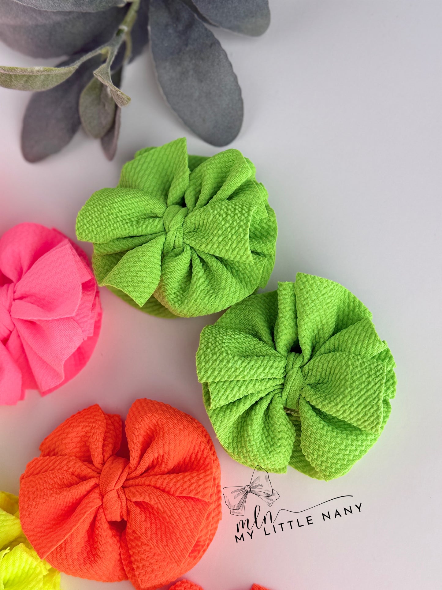 Neon Shredded Piggie Bows