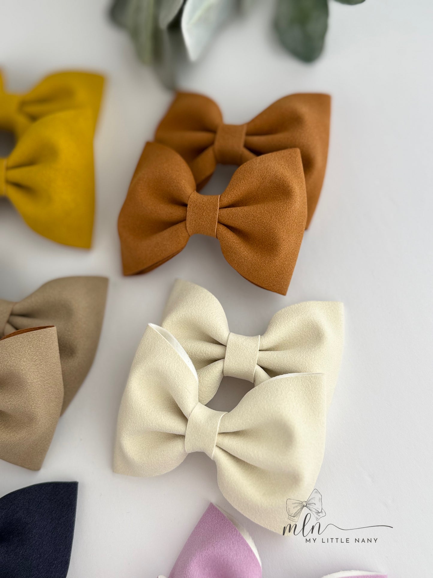 Suede Piggie Bows