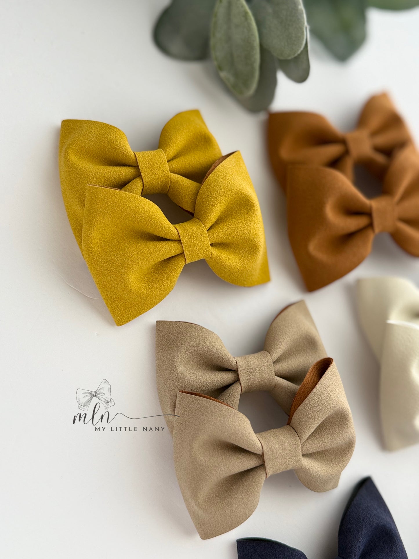 Suede Piggie Bows