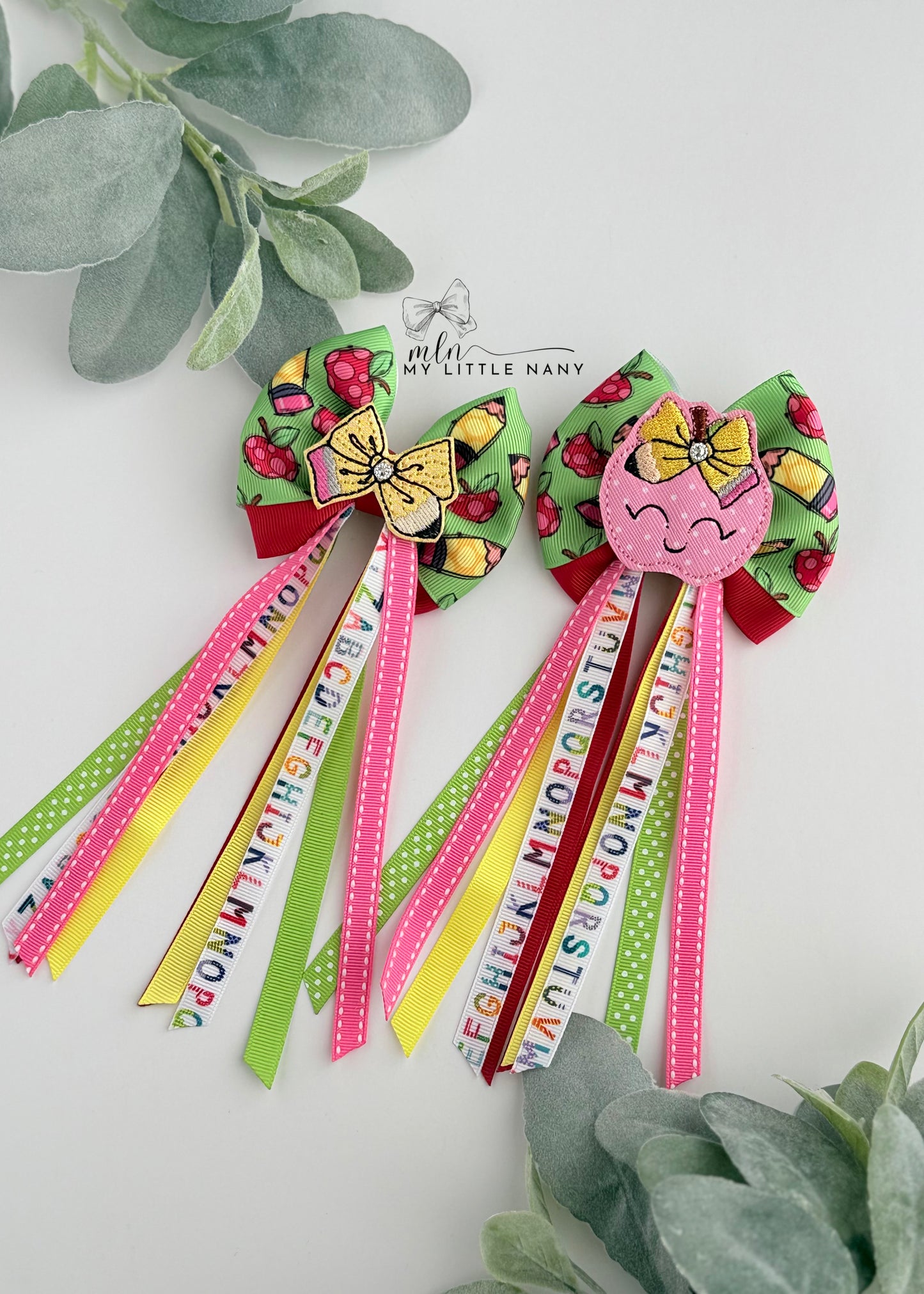 Pink Apple Streamer Bows