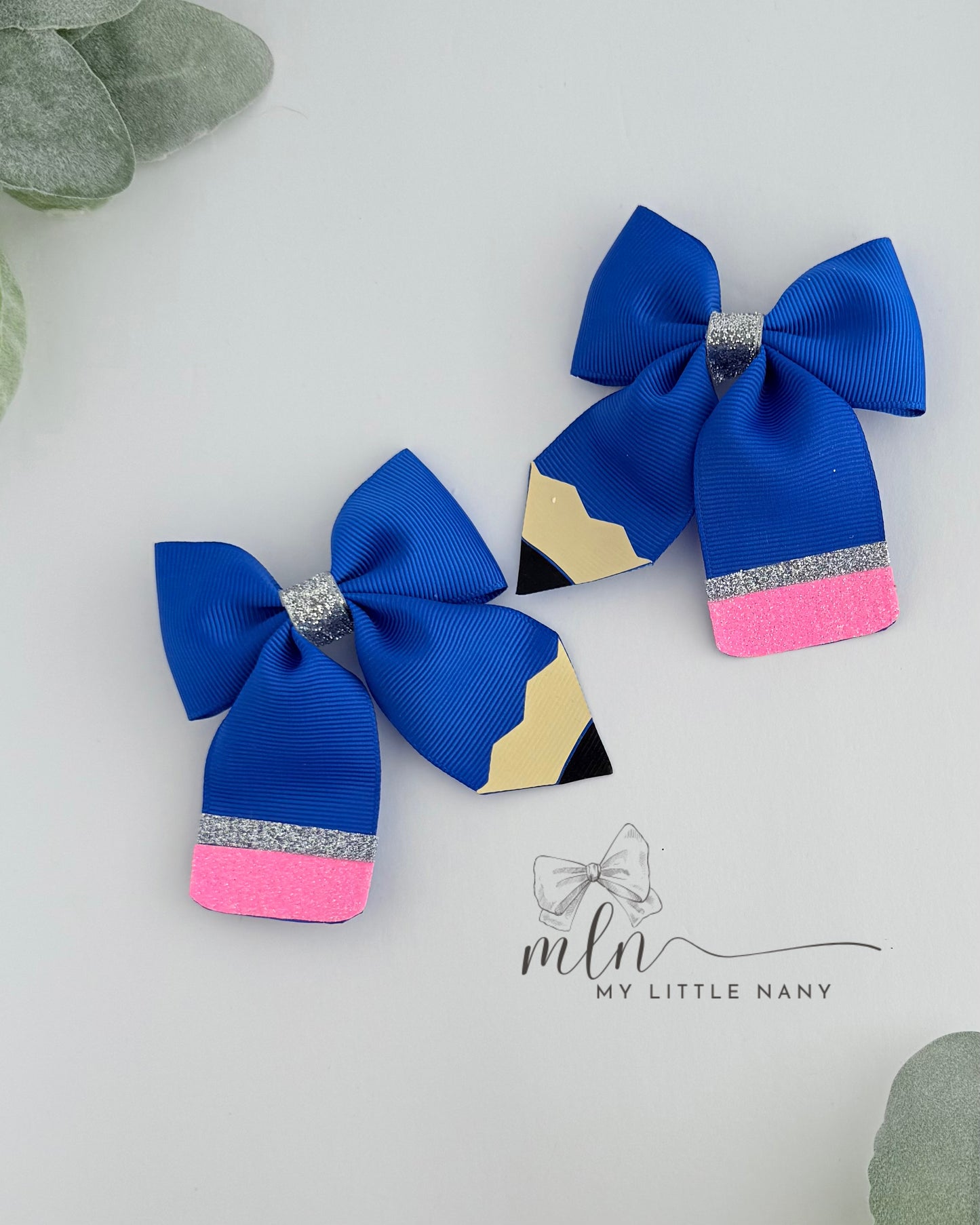 Pencil Piggie Bows