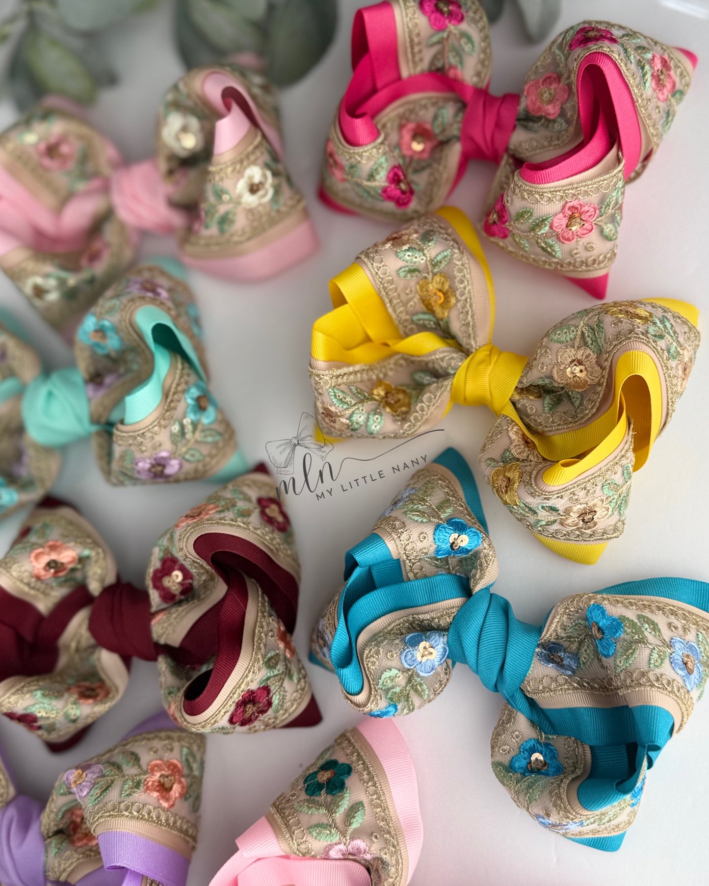 Lace Boutiques Bows