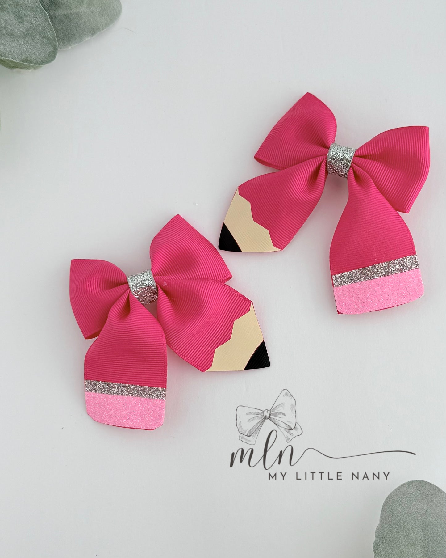 Pencil Piggie Bows