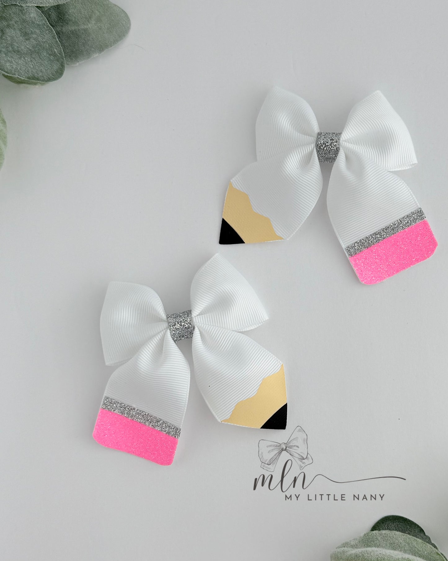 Pencil Piggie Bows