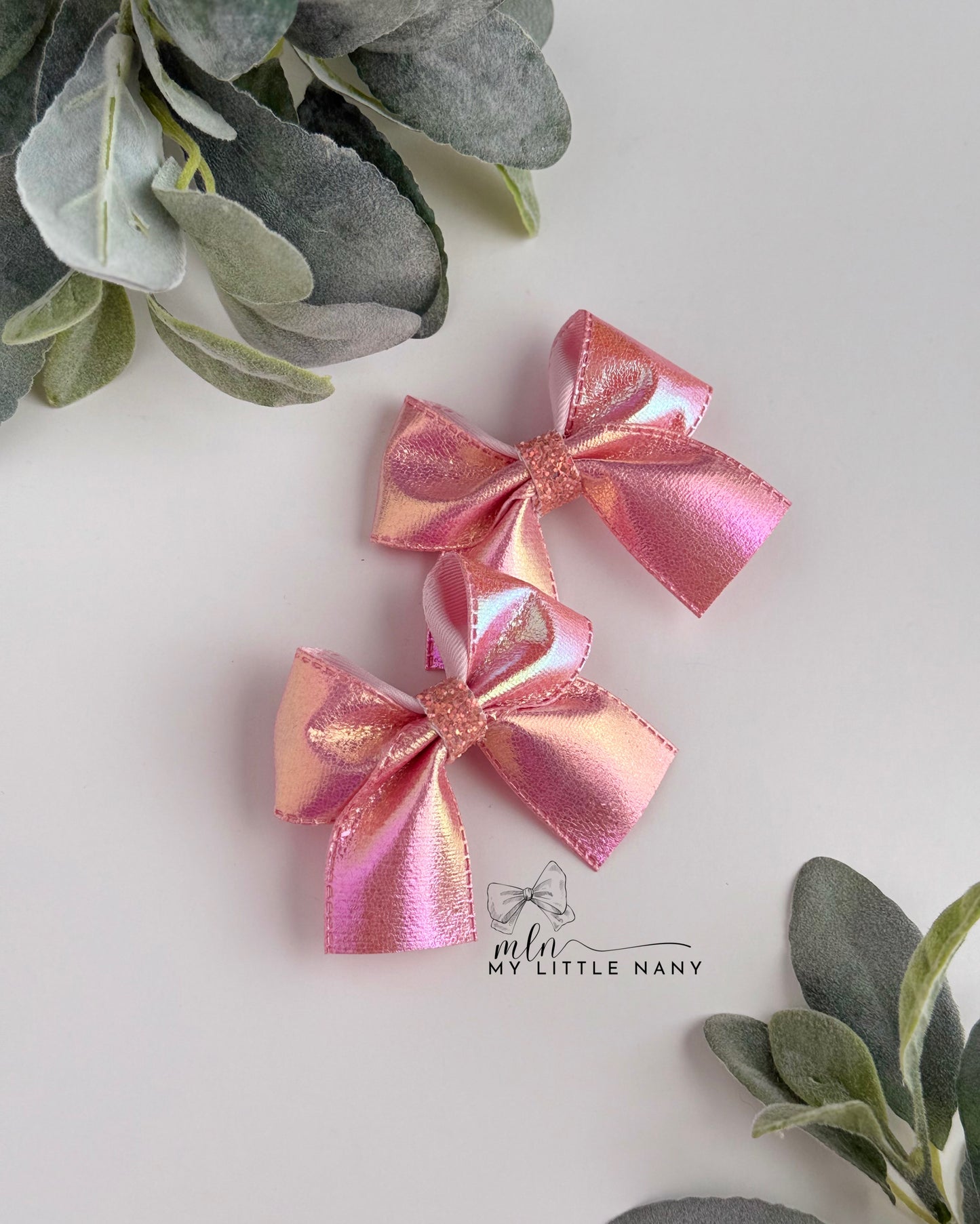 Translucent Piggie Bows