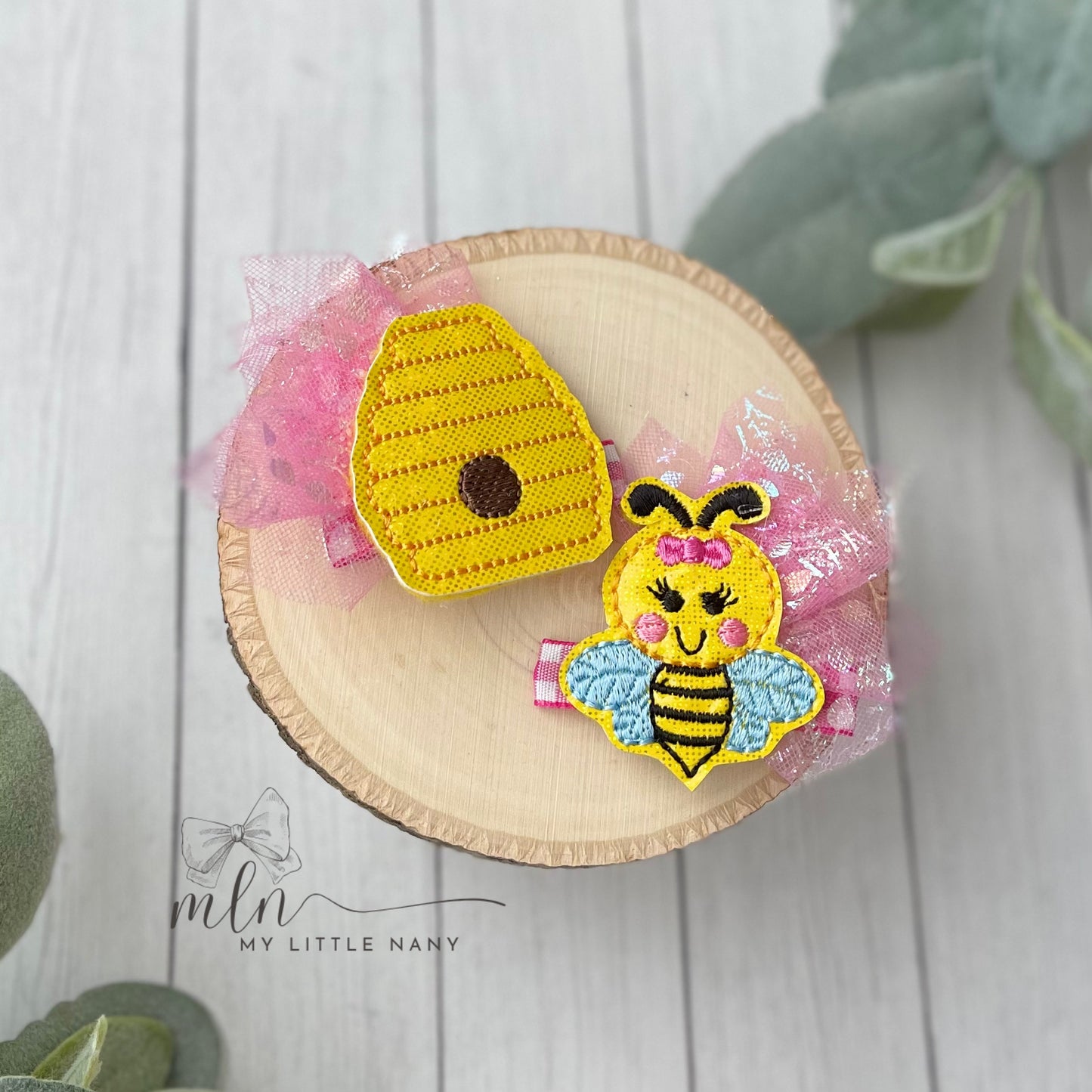 Bee Hair Clippies