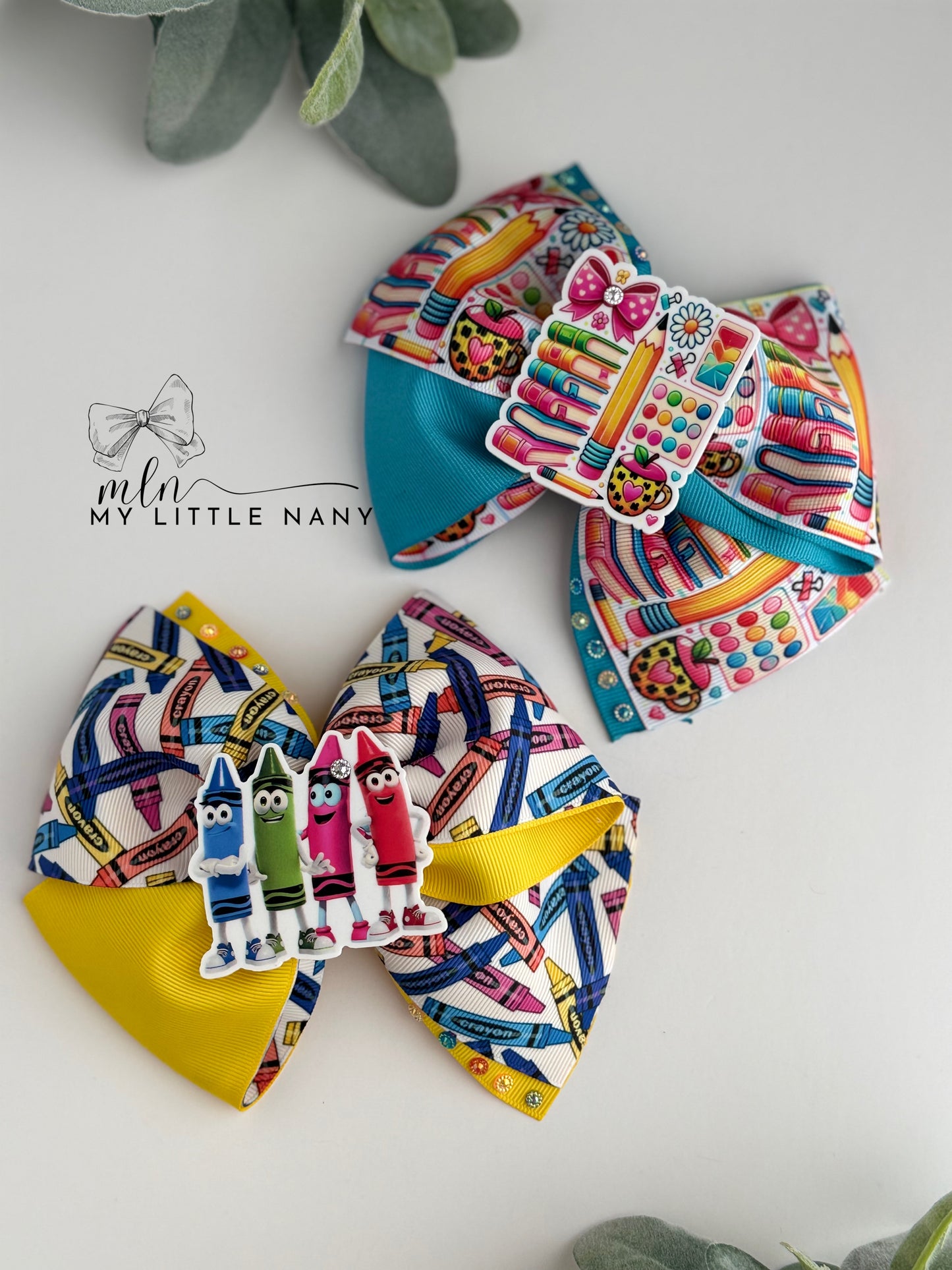 Crayons Big Bows