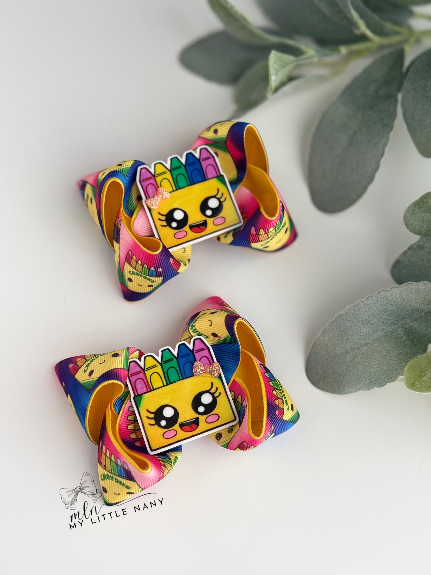 Crayons Pigtail Bow