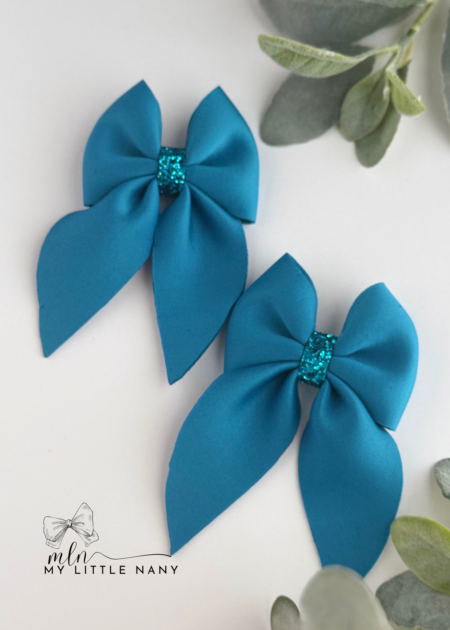 Sailor Piggie Bows