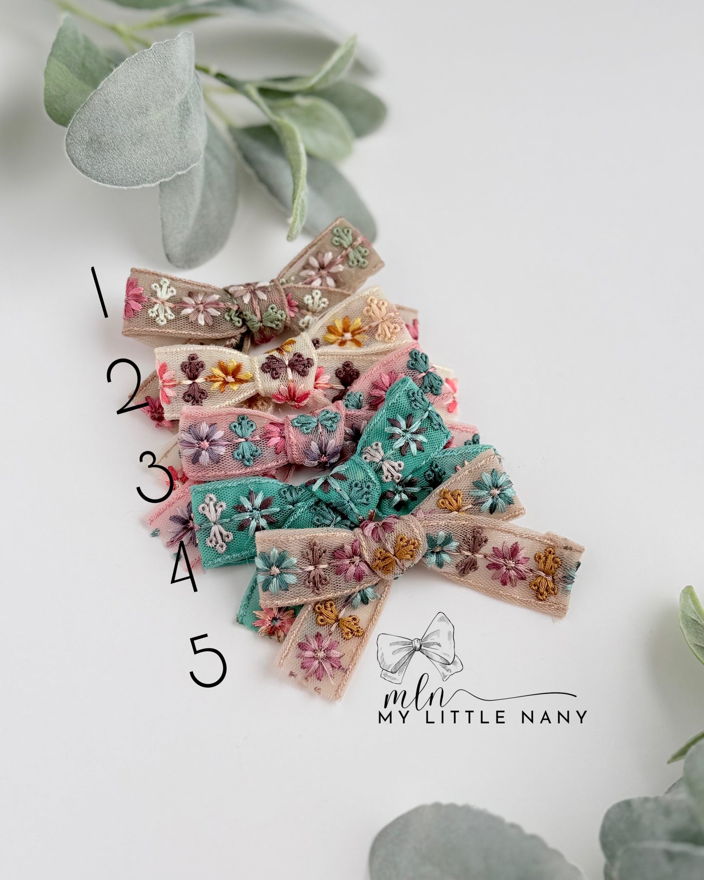 Embroidered Lace Bows