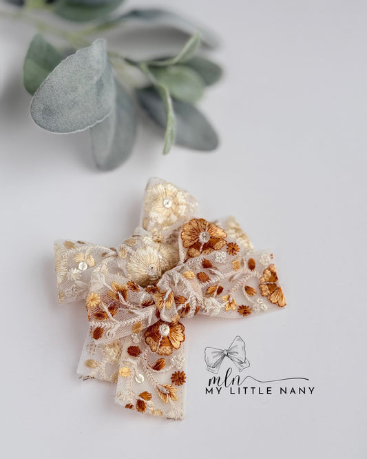 Embroidered Lace Bows