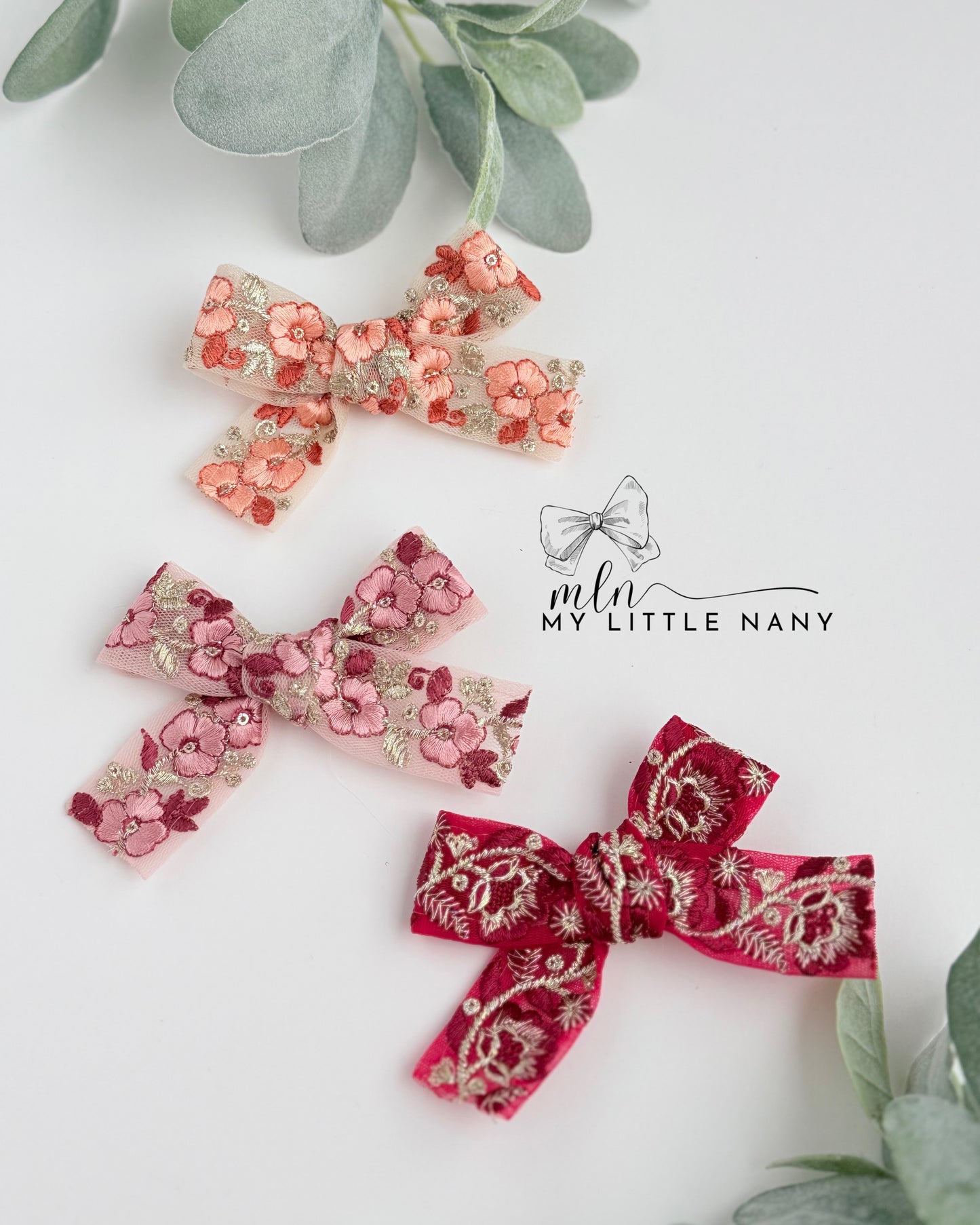Embroidered Lace Bows